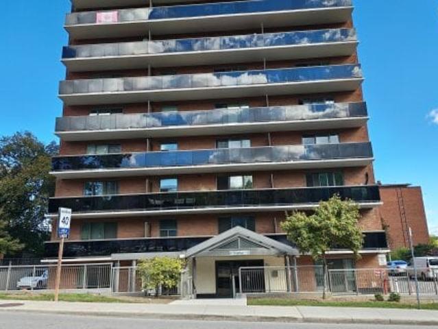 Condo for sale in Ancaster, Ontario
