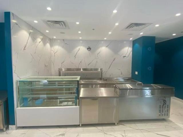 Commercial for rent in St. Leonard's, Quebec