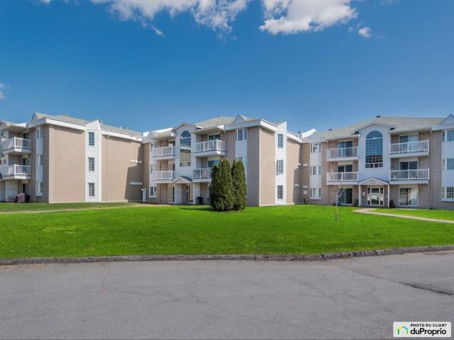 Apartment for rent in Saint-Mathieu, Québec