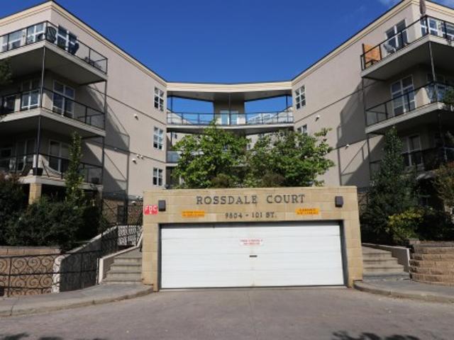 Condo for sale in Wedgewood, Alberta