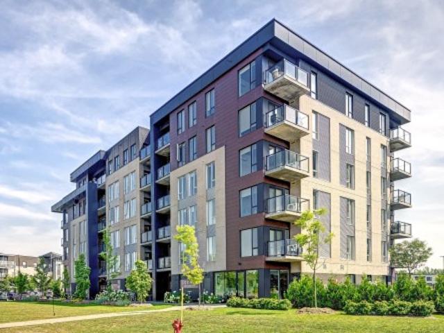 Commercial for rent in Urbanova, Terrebonne