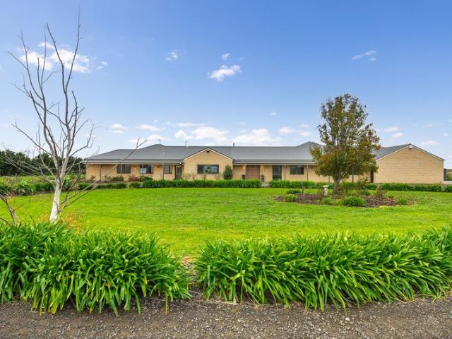 Acreage for sale in Nambrok, Victoria