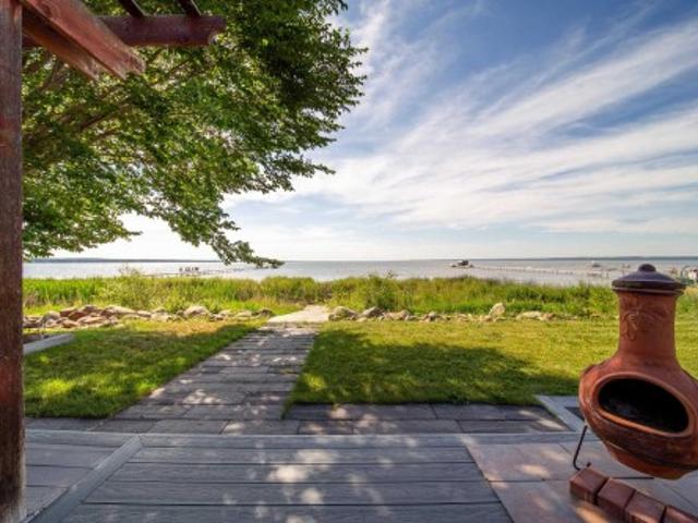 House for sale in Argentia Beach, Alberta