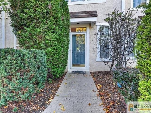Townhouse for sale in The Grande at Ashford, Plainsboro Township