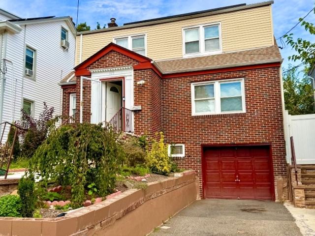 House for sale in Hillside, New Jersey