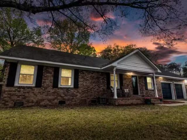 House for sale in Ladson