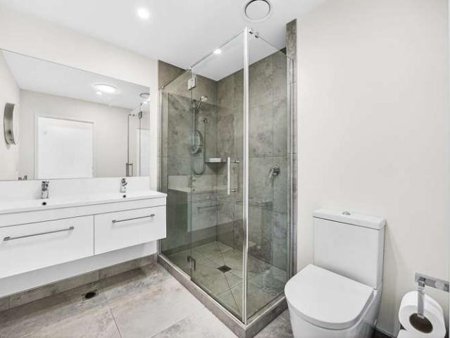 Townhouse for rent in Whangaparaoa, Oroua County