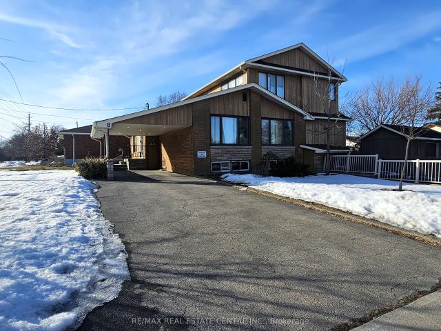 House for sale in Ancaster, Ontario