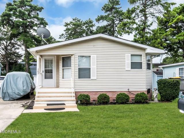House for sale in Whiting, New Jersey
