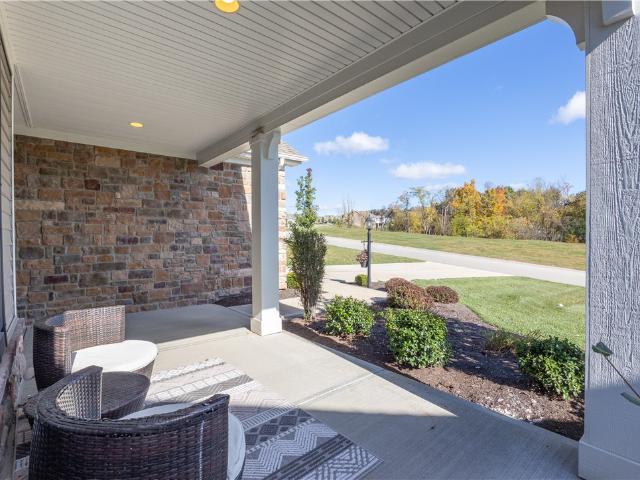 House for sale in Meadow Lands, Pennsylvania