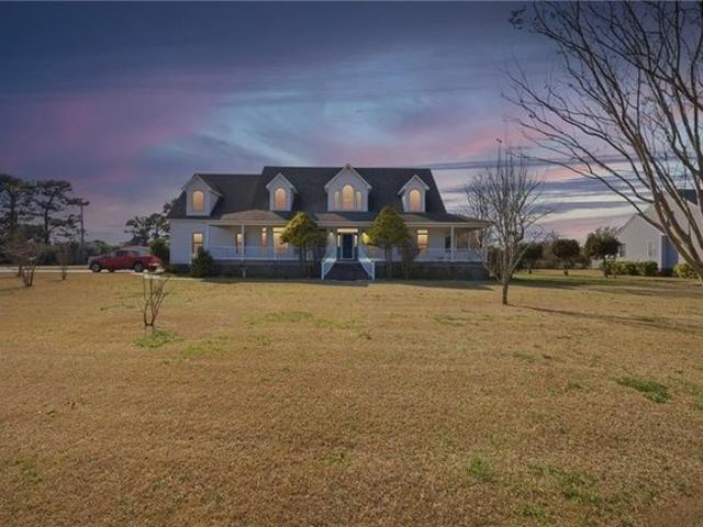 House for sale in Aydlett, North Carolina