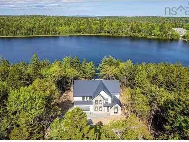House for sale in Hammonds Plains, Halifax County