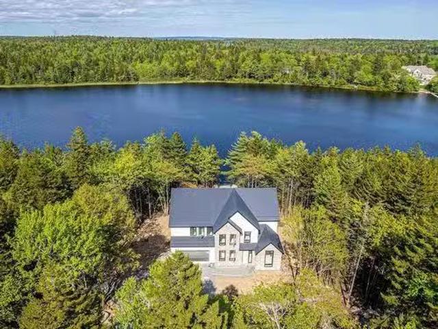 House for sale in Hammond's Plains, Nova Scotia