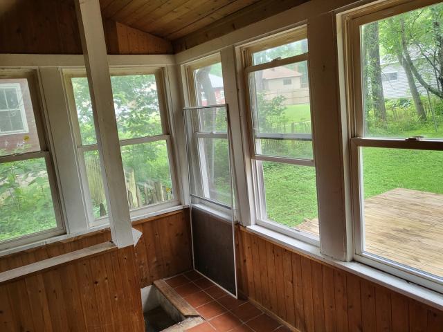 House for sale in Mchenry, Illinois