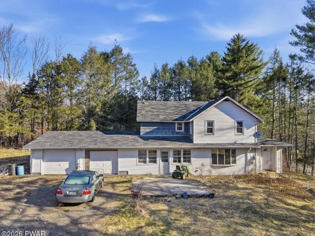 House for sale in Canadensis, Pennsylvania