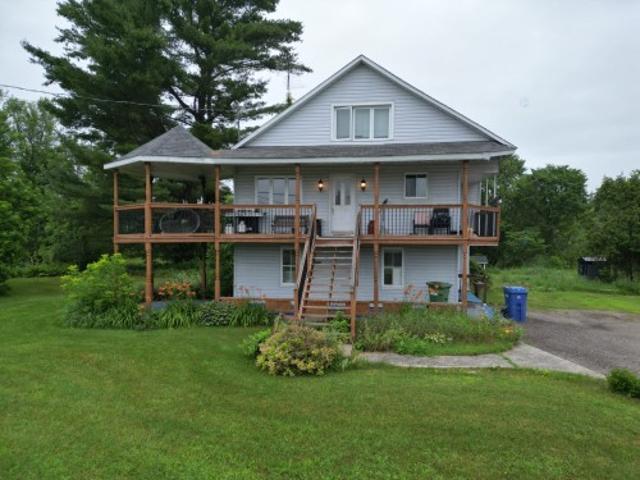 Farm for sale in La Vallée-de-la-gatineau, Quebec