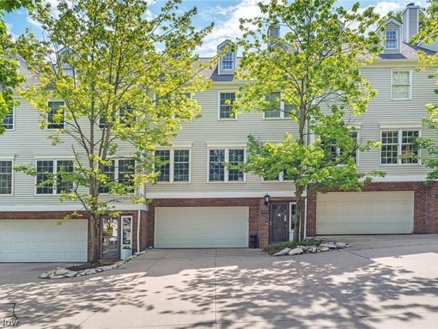 Condo for sale in Rocky River, Ohio