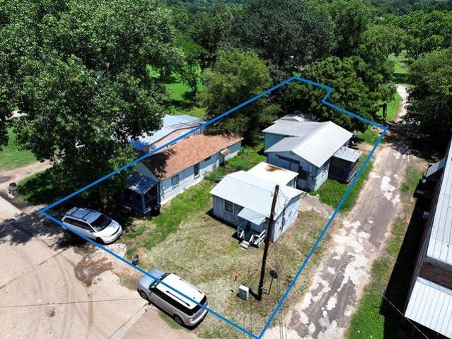 House for sale in Henderson, Texas