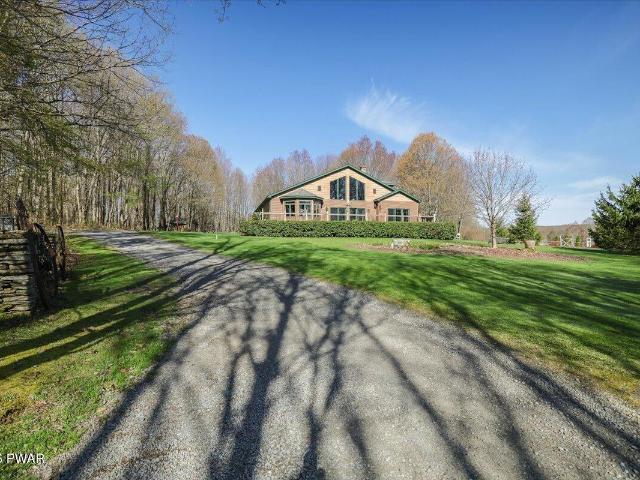 House for sale in Lake Como, Pennsylvania