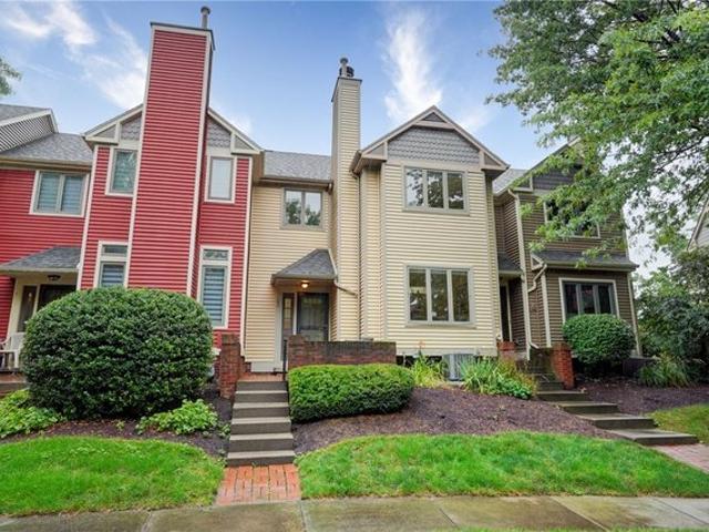 Condo for sale in Oak Hill, New York