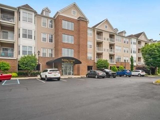Condo for sale in Elmwood Park, New Jersey