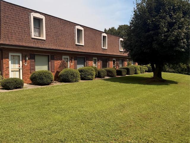 Townhouse for sale in Drexel, North Carolina