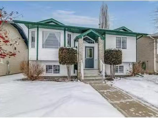 House for sale in Alberta