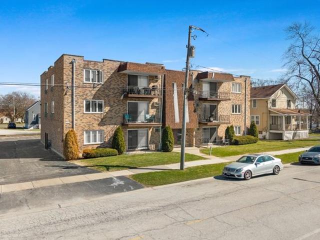 House for sale in Thornton, Illinois