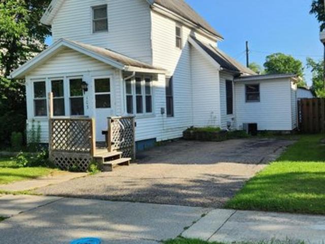 House for sale in Dowagiac, Michigan