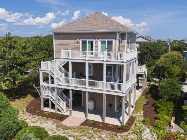 House for sale in Emerald Isle, North Carolina