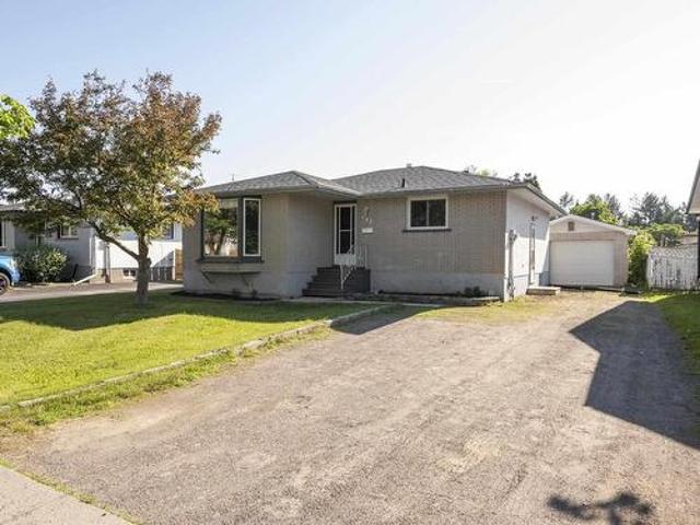 House for sale in Thunder Bay, Ontario