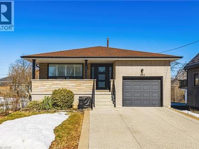 House for sale in Ancaster, Ontario