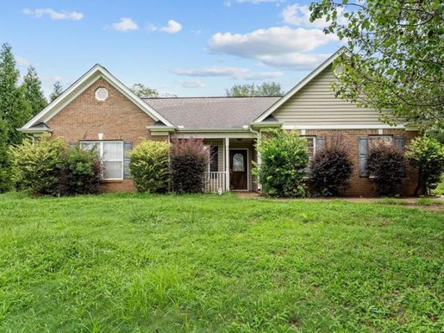 House for sale in Inman, South Carolina