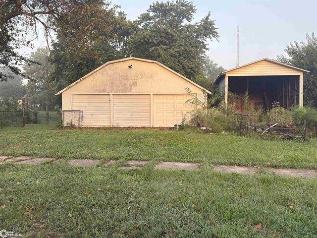 Land for sale in Cincinnati, Iowa