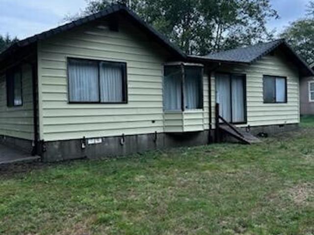 House for sale in Sekiu, Washington