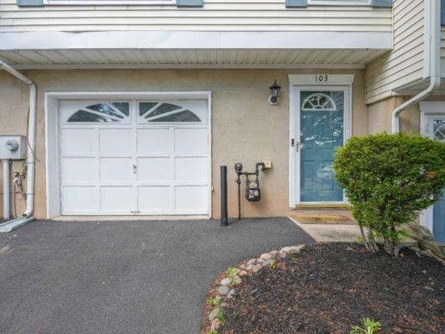 Condo for sale in Flemington, New Jersey