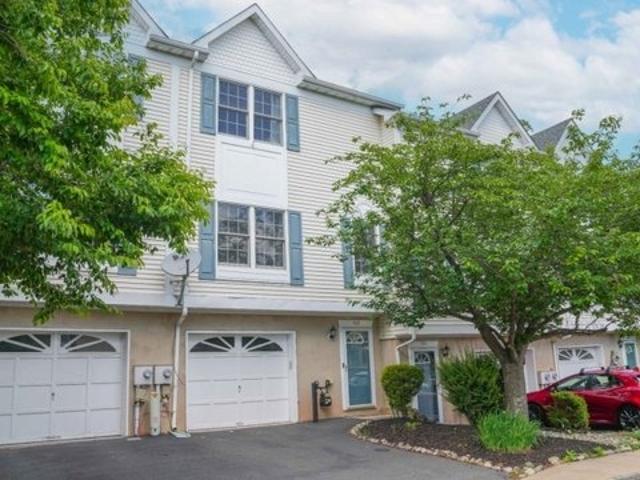 Condo for sale in Flemington, New Jersey
