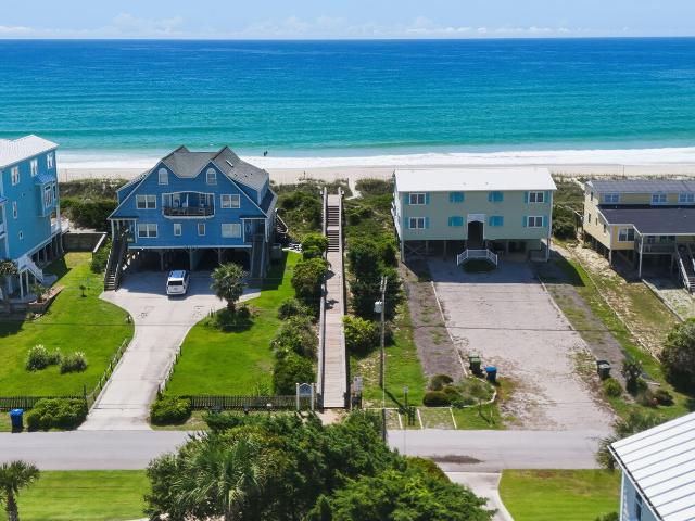 House for sale in Emerald Isle, North Carolina