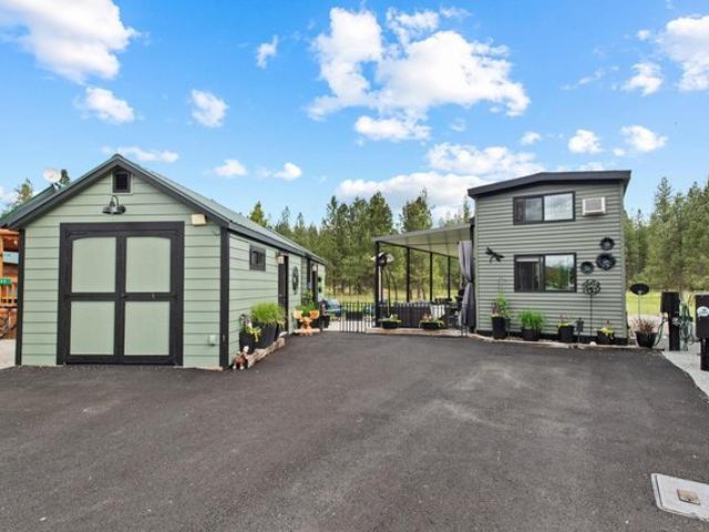 House for sale in Usk, Washington