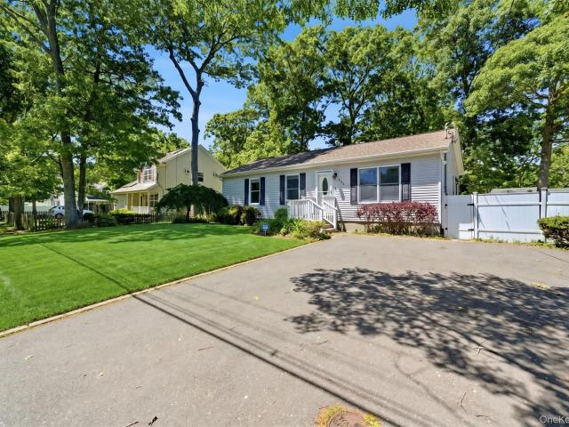 House for sale in Centereach, New York