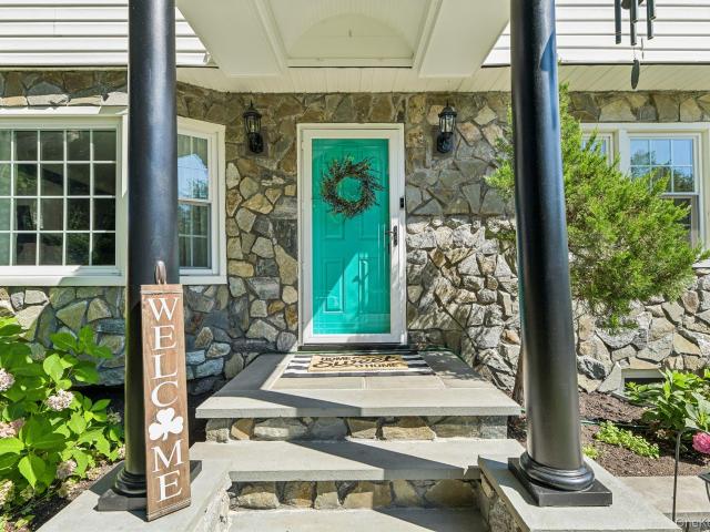 House for sale in Smithtown, New York