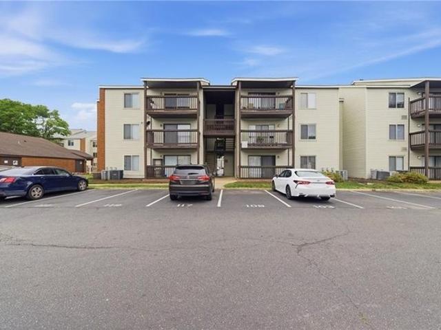 Condo for sale in Virginia