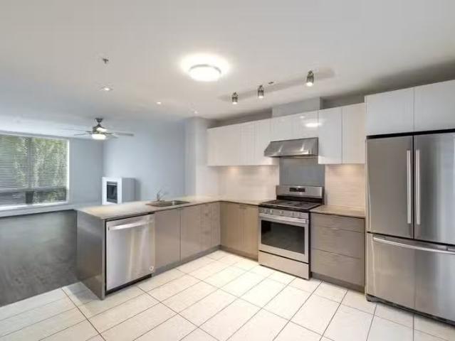 Condo for rent in Burnaby, British Columbia