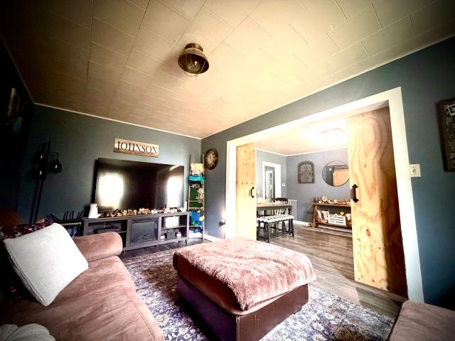 House for sale in Colfax, McLean County
