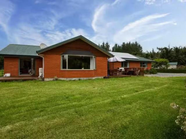 House for sale in Canterbury