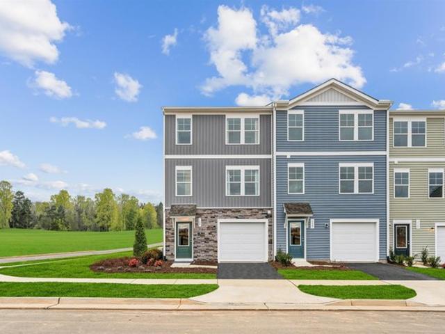 Townhouse for sale in Virginia