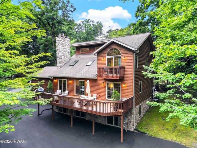 House for sale in Lakeville, Pennsylvania