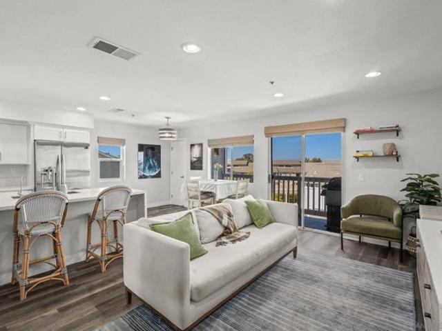 Condo for sale in Cardiff, California