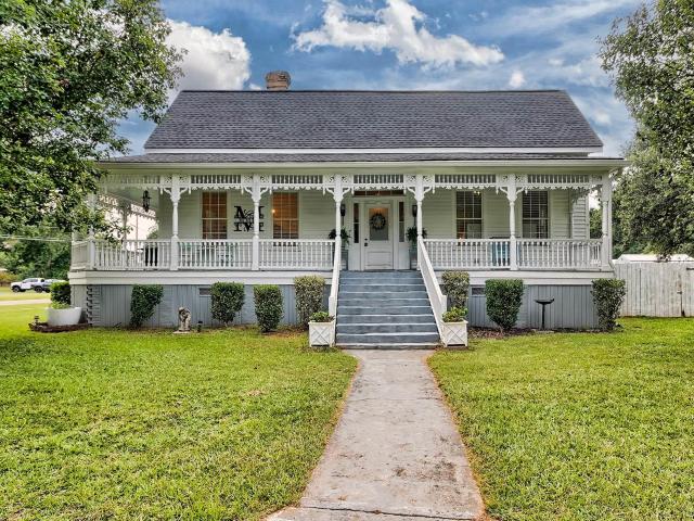 House for sale in Trenton, South Carolina