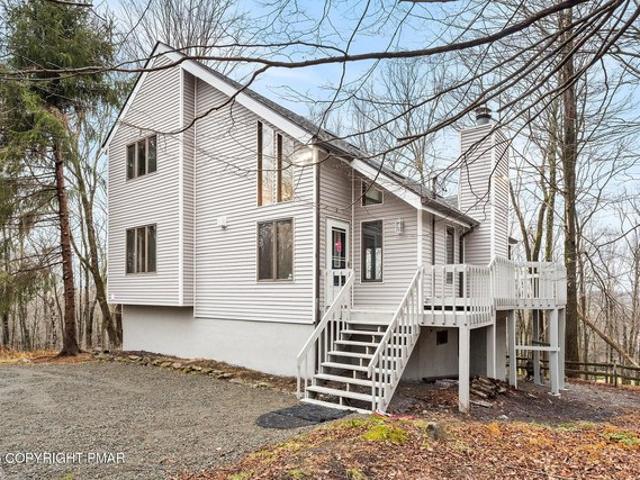 House for sale in Newfoundland, Pennsylvania